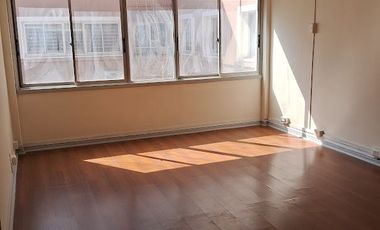 Departamento En Las Urbinas Con Providencia