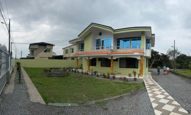 PROPIEDAD RENTERA EN VENTA SANTO DOMINGO DE LOS TSACHÍLAS