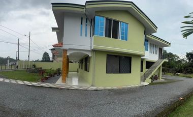 PROPIEDAD RENTERA EN VENTA SANTO DOMINGO DE LOS TSACHÍLAS