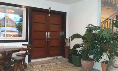 Molave Park Subdivision 4 Bedroom House and Lot with Parking For Sale For Lease Merville Parañaque City +