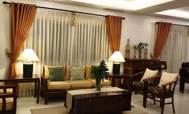 Molave Park Subdivision 4 Bedroom House and Lot with Parking For Sale For Lease Merville Parañaque City +
