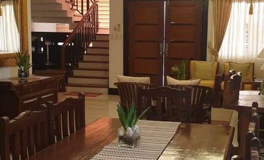 Molave Park Subdivision 4 Bedroom House and Lot with Parking For Sale For Lease Merville Parañaque City +
