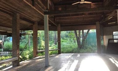 Western-Style Vacation Home for Sale on Spacious Land in Ban Rai Subdistrict, Uthai Thani