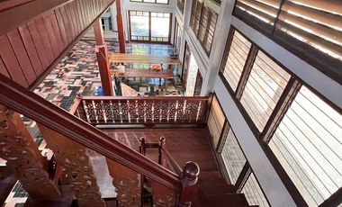 Western-Style Vacation Home for Sale on Spacious Land in Ban Rai Subdistrict, Uthai Thani