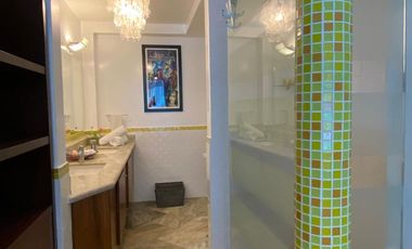 Vive el lujo en Playa: Penthouse de 3 Recámaras y 3 Baños en Calle 38