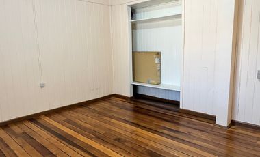 Venta de Casa Remodelada en sector Regional