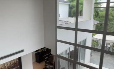 Casa en venta Urb. aires de batan - Samborondón