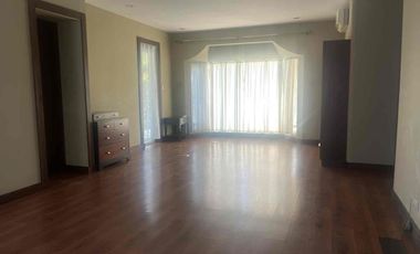 5Bedrooms Maintained House For Sale