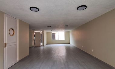 HERMOSA CASA EN RENTA   - 5 MINUTOS DEL CENTRO DE TOLUCA Y A UN PASO DE CIUDAD UNIVERSITARIA