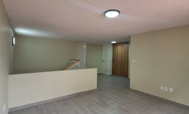 HERMOSA CASA EN RENTA   - 5 MINUTOS DEL CENTRO DE TOLUCA Y A UN PASO DE CIUDAD UNIVERSITARIA