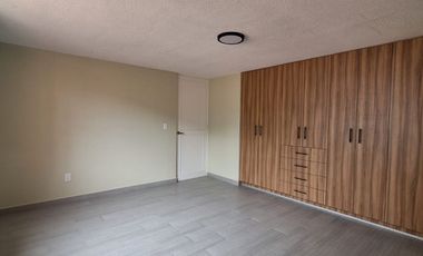 HERMOSA CASA EN RENTA   - 5 MINUTOS DEL CENTRO DE TOLUCA Y A UN PASO DE CIUDAD UNIVERSITARIA