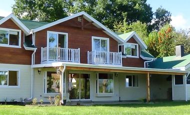 Acogedora Casa en Condominio con acceso a Playa en Lago Ranco