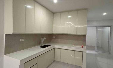 Zen type 3storey triplex for sale Ready for Occupancy