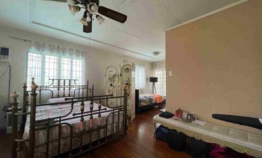 Ayala Alabang 5BR House FOR SALE (LOT ONLY PRICE)