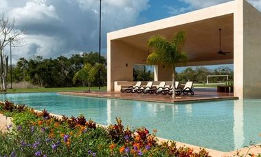 Casa nueva en venta de 1 piso frente a parque con alberca al norte de Mérida