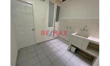 Se Alquila Departamento En Surco