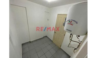 Se Alquila Departamento En Surco