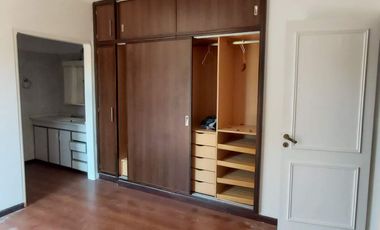 EN ALQUILER HERMOSA Y COMODA CASA 4 DORMITORIOS