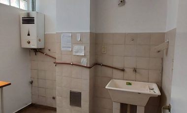 EN ALQUILER HERMOSA Y COMODA CASA 4 DORMITORIOS