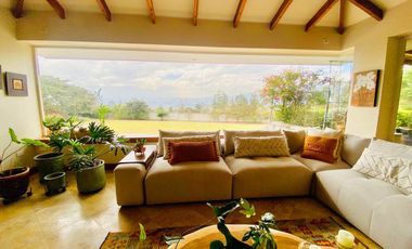 HERMOSA CASA DE UNA SOLA PLANTA DE VENTA EN NAYÓN TANDA!