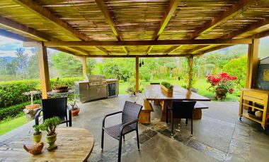 HERMOSA CASA DE UNA SOLA PLANTA DE VENTA EN NAYÓN TANDA!