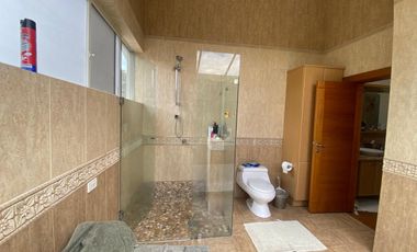 HERMOSA CASA DE UNA SOLA PLANTA DE VENTA EN NAYÓN TANDA!