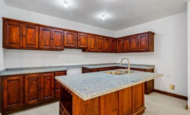 Casa Sol, Lista para estrenar