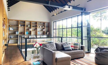 Casa amoblada en arriendo en Alto de Palmas, Envigado