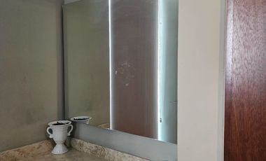 DEPARTAMENTO EN VENTA UBICADO EN ZAVALETA, CERCA DE ANGELOPOLIS DE 3 RECAMARAS CON BAÑO CADA UNA Y CUARTO DE SERVICIO