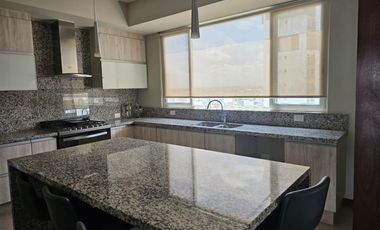 DEPARTAMENTO EN VENTA UBICADO EN ZAVALETA, CERCA DE ANGELOPOLIS DE 3 RECAMARAS CON BAÑO CADA UNA Y CUARTO DE SERVICIO