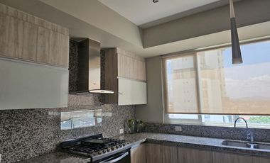 DEPARTAMENTO EN VENTA UBICADO EN ZAVALETA, CERCA DE ANGELOPOLIS DE 3 RECAMARAS CON BAÑO CADA UNA Y CUARTO DE SERVICIO