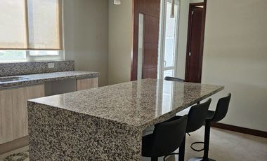 DEPARTAMENTO EN VENTA UBICADO EN ZAVALETA, CERCA DE ANGELOPOLIS DE 3 RECAMARAS CON BAÑO CADA UNA Y CUARTO DE SERVICIO