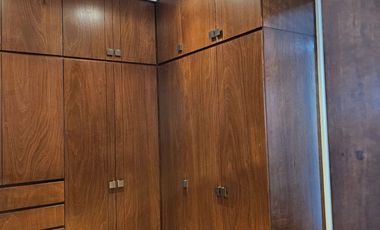 DEPARTAMENTO EN VENTA UBICADO EN ZAVALETA, CERCA DE ANGELOPOLIS DE 3 RECAMARAS CON BAÑO CADA UNA Y CUARTO DE SERVICIO