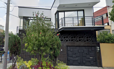 CASA EN REMATE EN ANSELMO DE LA PORTILLA JARDIN BALBUENA CDMX