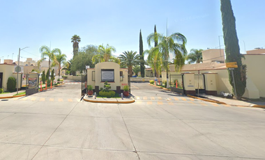 25!!..Se VeNDe CaSa EXCeLeNTe UBiCaCIóN!!!Flor de Nochebuena 105, Villa Sur!!ReMATeS HiPoTeCaRiOs 