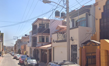 HERMOSA PROPIEDAD DE 2 NIVELES EN ARANDAS JALISCO