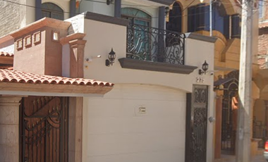 HERMOSA PROPIEDAD DE 2 NIVELES EN ARANDAS JALISCO