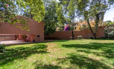 EXTRAORDINARIA CASA EN RENTA.