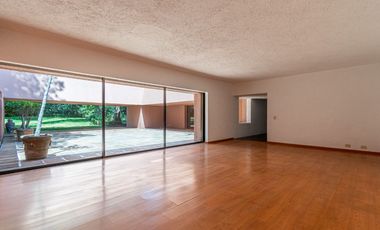 EXTRAORDINARIA CASA EN RENTA.