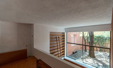 EXTRAORDINARIA CASA EN RENTA.