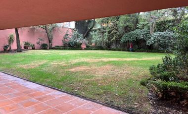 EXTRAORDINARIA CASA EN RENTA.