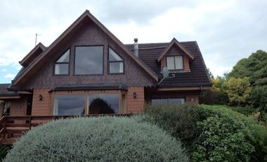 COD-553 Arriendo casa 4 D 3 B Frutillar Bajo