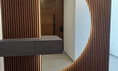 Casa en Venta en Lomas de Angelópolis, San Andrés Cholula - 3 Recámaras, 3.5 Baños, Roof Garden