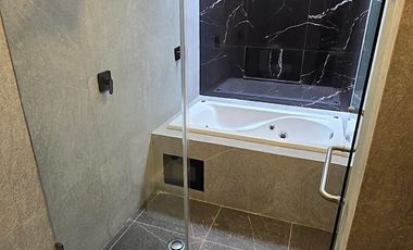 Casa en Venta en Lomas de Angelópolis, San Andrés Cholula - 3 Recámaras, 3.5 Baños, Roof Garden