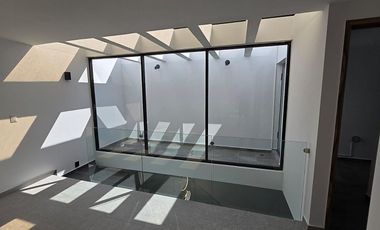 Casa en Venta en Lomas de Angelópolis, San Andrés Cholula - 3 Recámaras, 3.5 Baños, Roof Garden