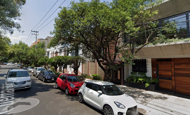 COL CONDESA CDMX Hermosa Y Amplia CASA, Excelente ubicación A UNOS MINUTOS DE REFORMA, POLANCO, CHAPULTEPEC, plazas comerciales de lujo, escuelas, cen