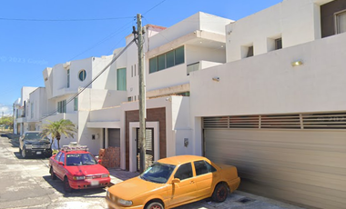 CASA EN VENTA, CALLE CHERNA FRACC. COSTA DE ORO BOCA DEL RIO, VERACRUZ