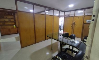 Venta Oficina en Centro Comercial Sector Junin con caracas