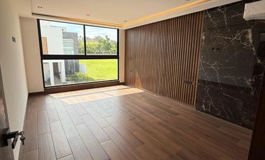 Hermosa casa en venta, Lomas Angelopolis a un paso de la nueva zona comercial