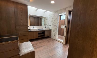 Hermosa casa en venta, Lomas Angelopolis a un paso de la nueva zona comercial